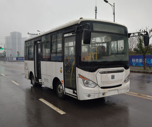 小天鹅空调水往家里流